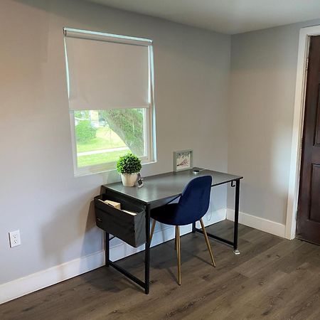 The Contemporary Apartment Sanford Bagian luar foto