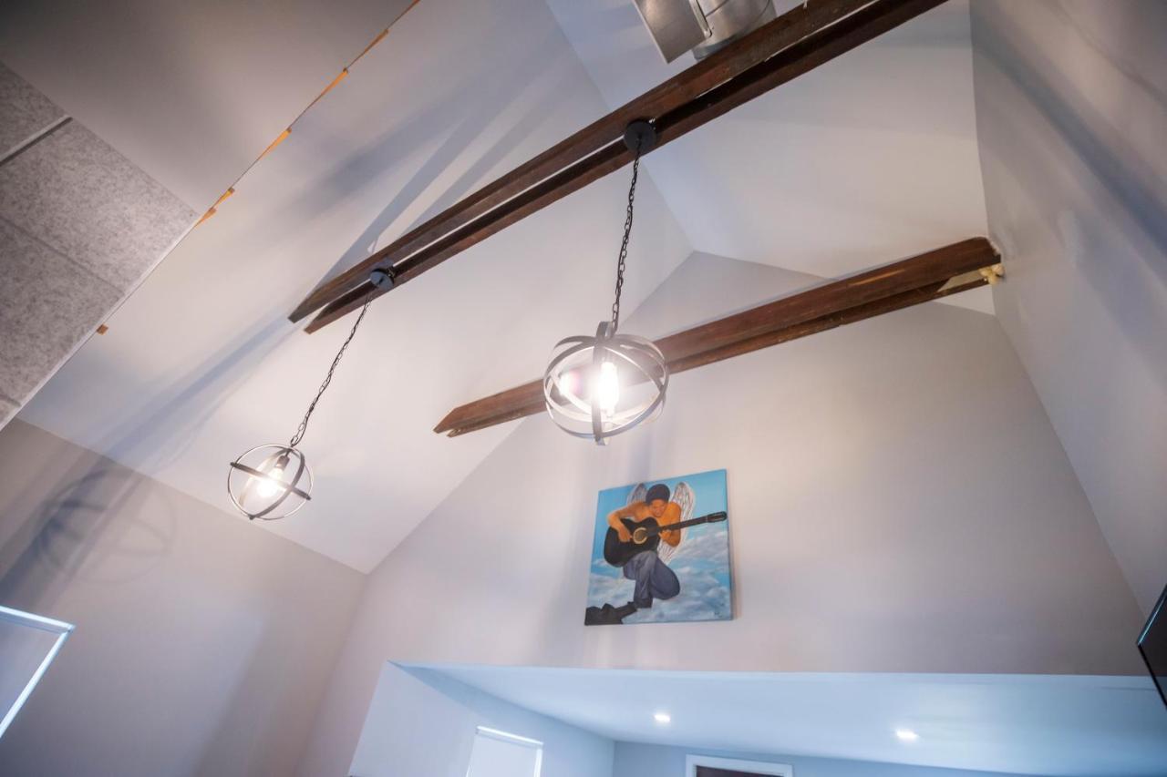 The Contemporary Apartment Sanford Bagian luar foto