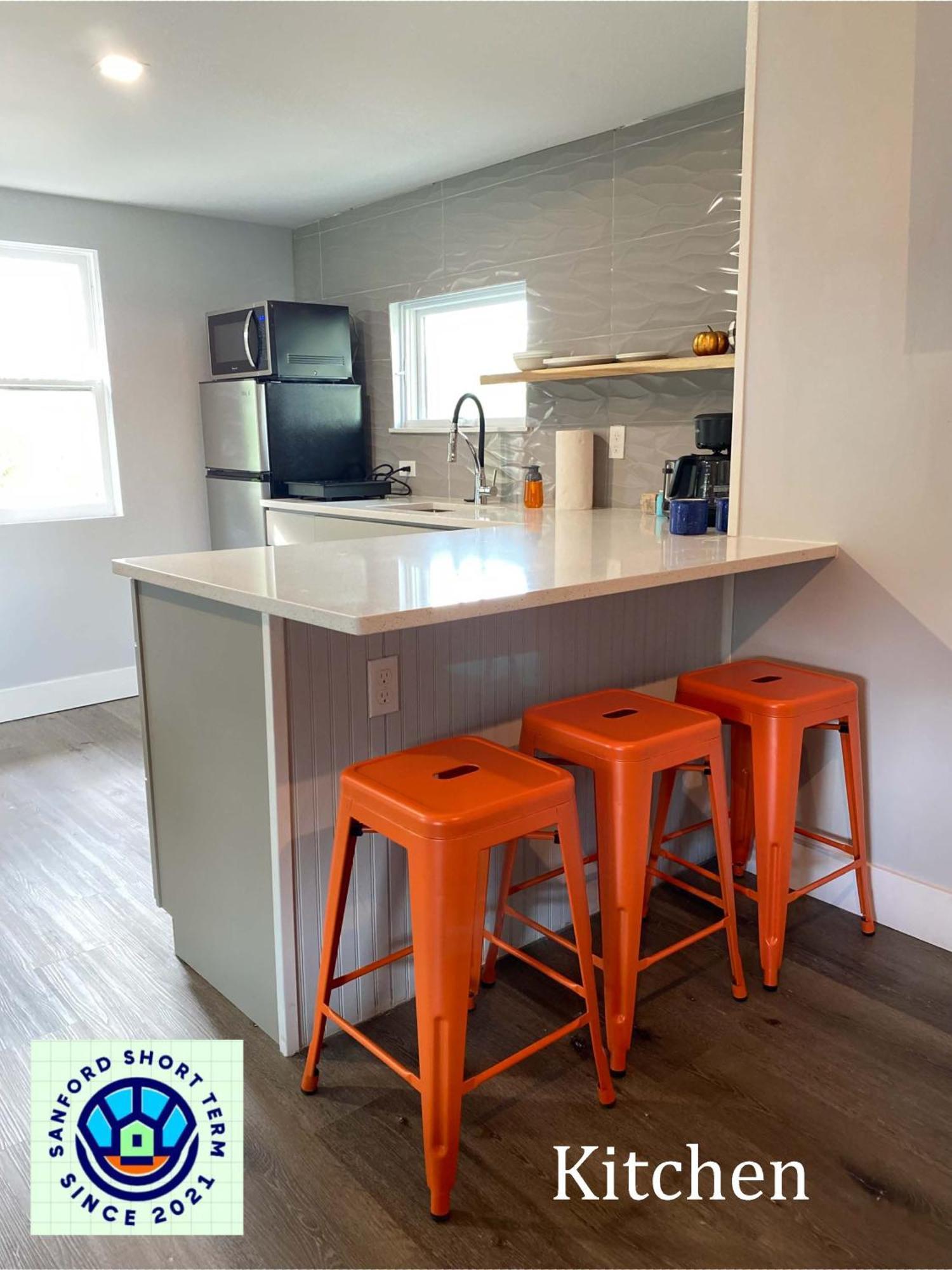 The Contemporary Apartment Sanford Bagian luar foto